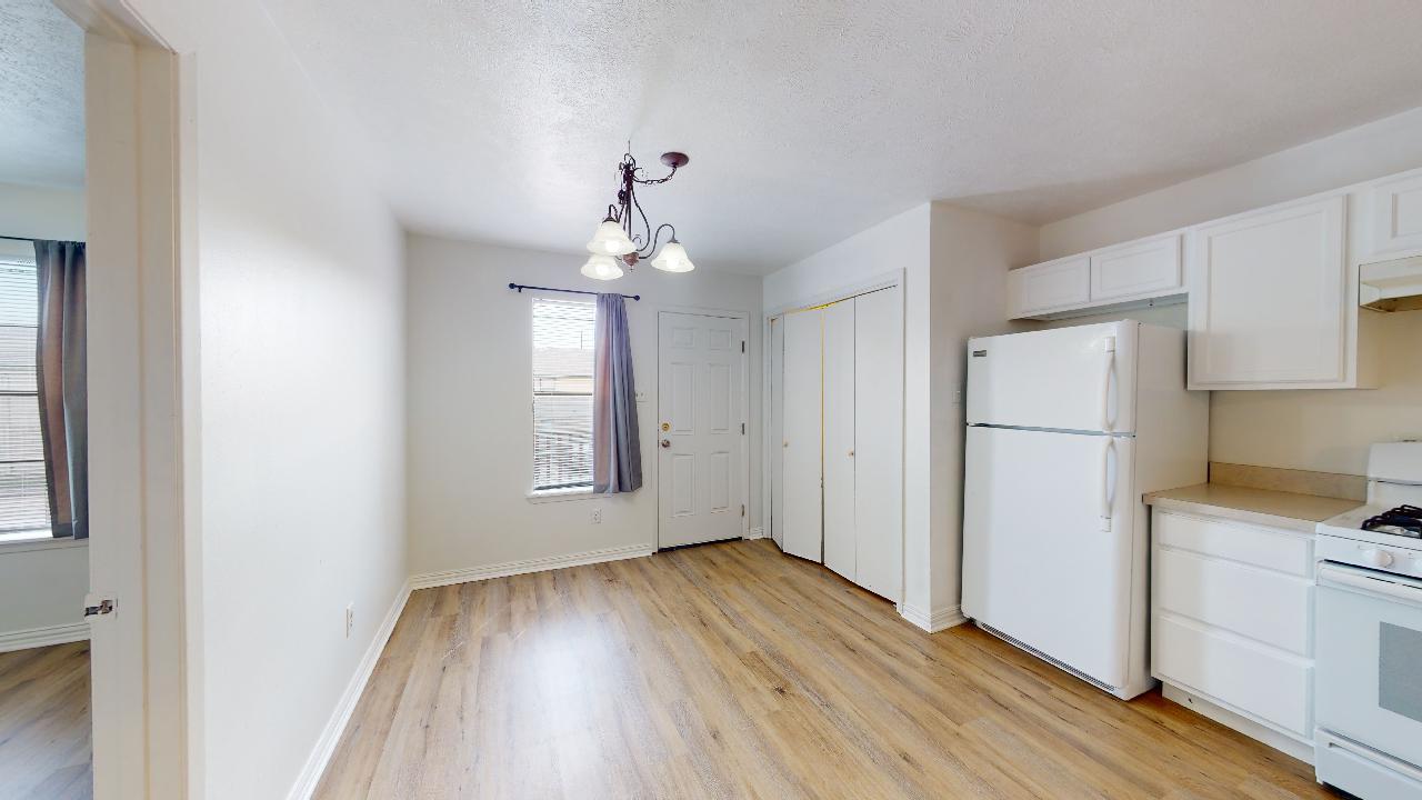 Unit D property image