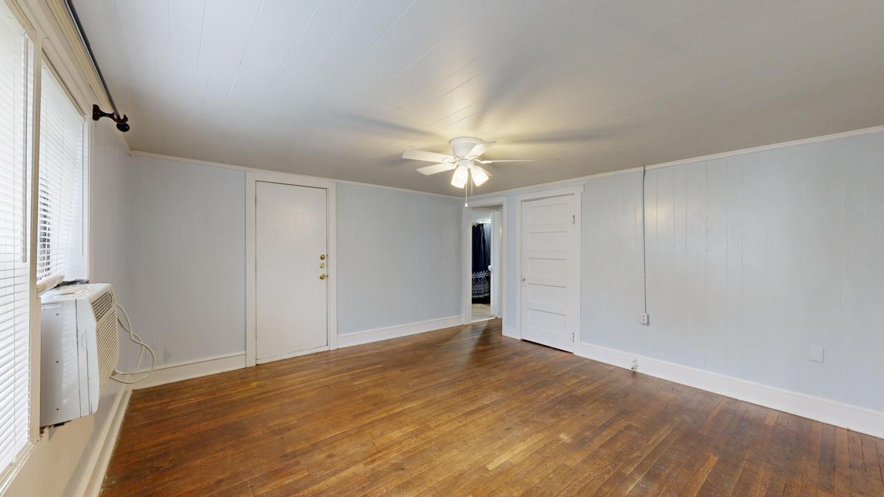 303 Montclair property image